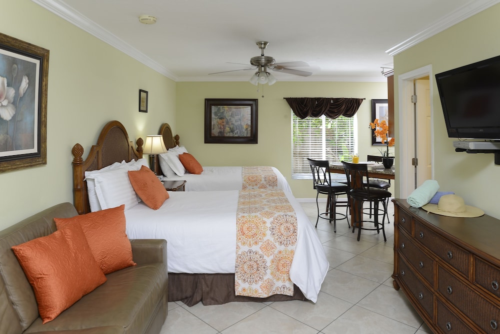 Tropical Beach Resorts 49/79