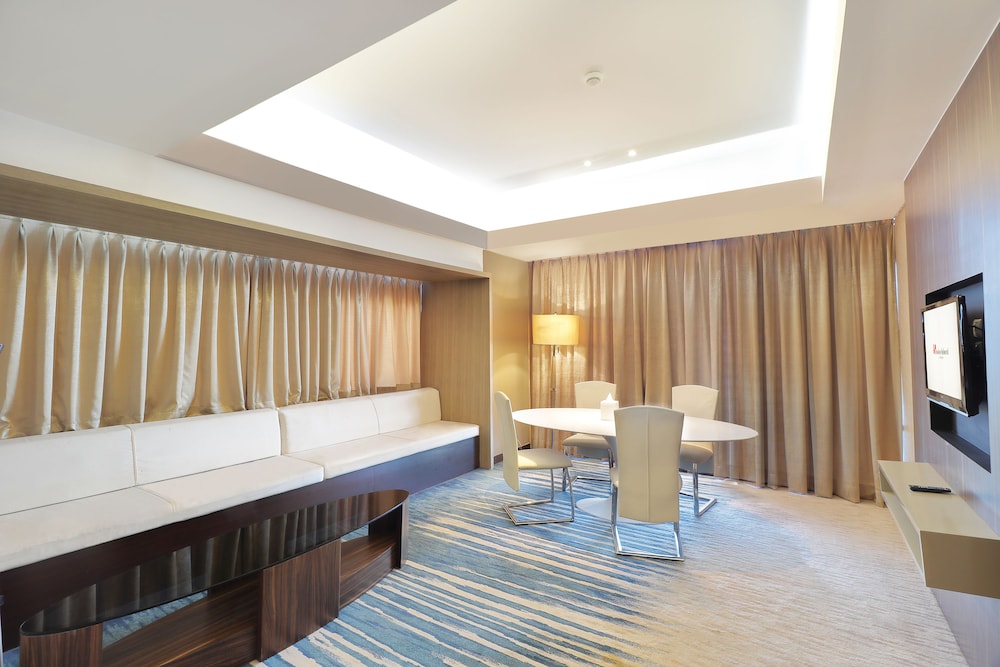 Swiss-Belhotel Cirebon 40/48