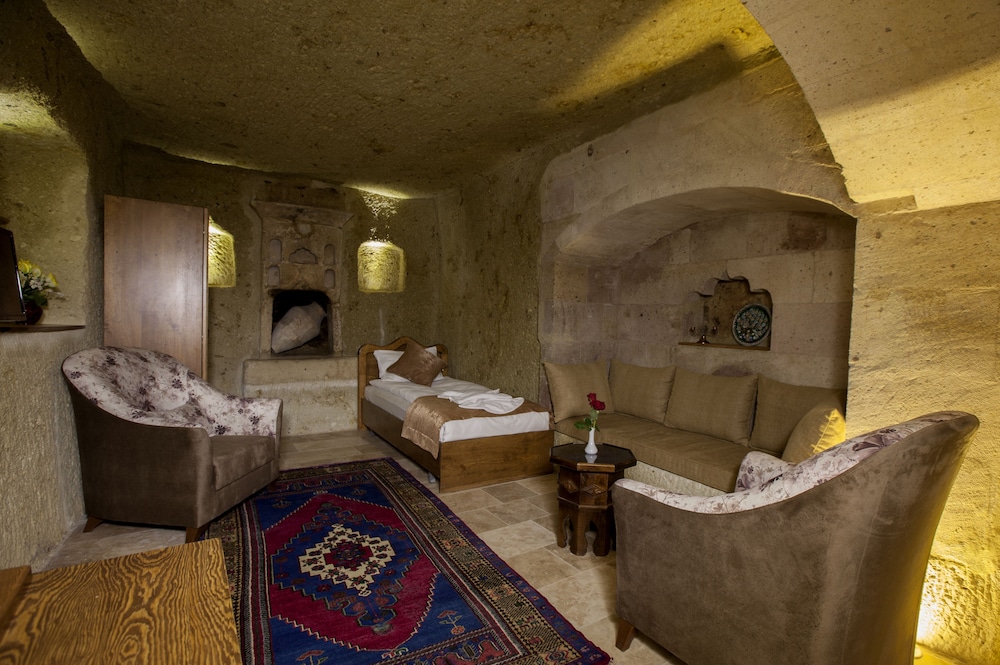 Magic Cave House 44/71