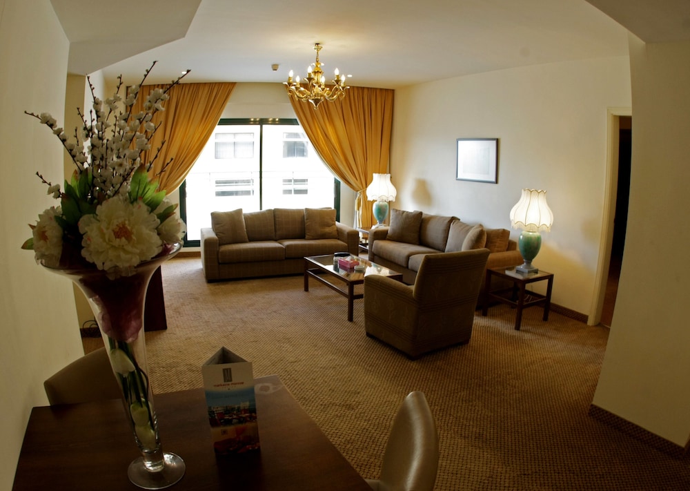 MARKAZIA SUITES 40/78