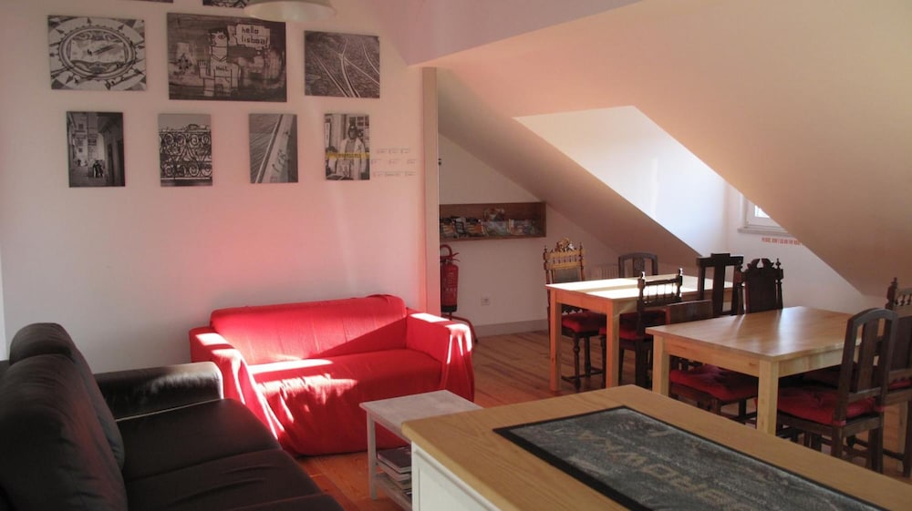 Inn Possible Lisbon Hostel 35/50