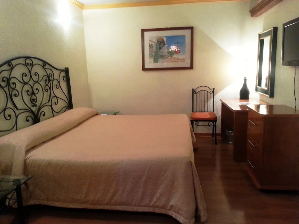 Hotel La Finca del Minero 12/17