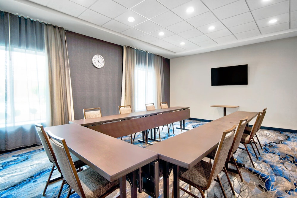 Fairfield Inn & Suites by Marriott Cincinnati North 19/29