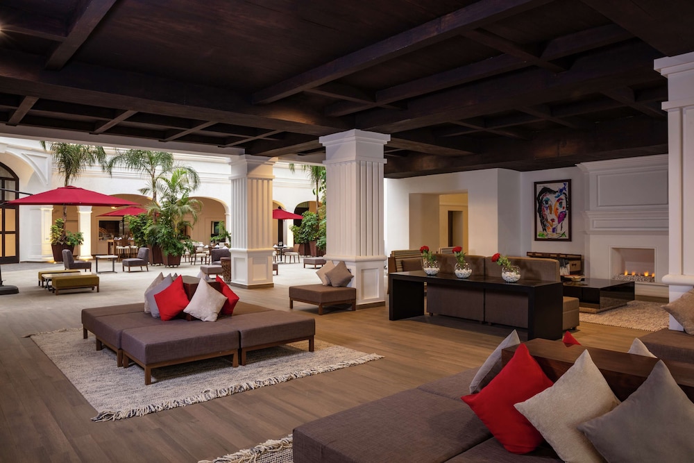 DoubleTree by Hilton Toluca 43/80
