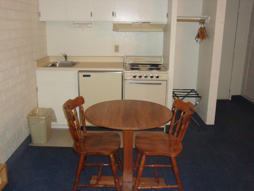 Travelers Inn by Hotel O Lake Havasu City 30/36
