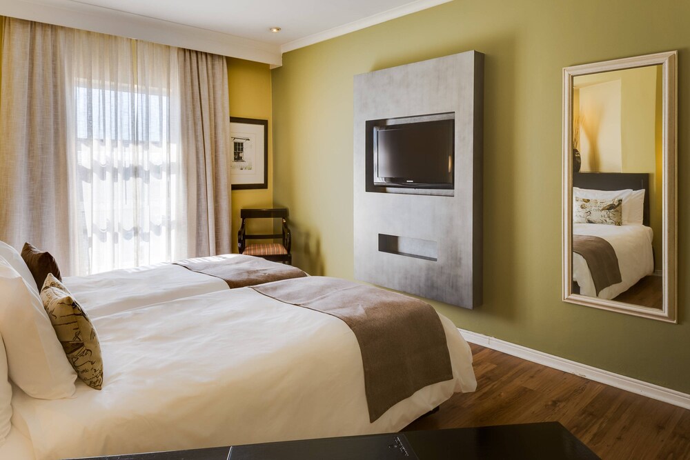 Protea Hotel Bloemfontein 9/37