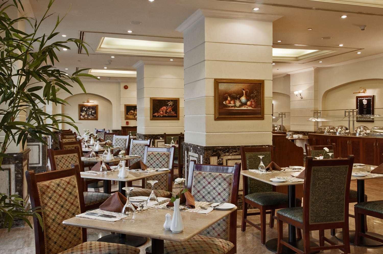restaurant cafeteria
