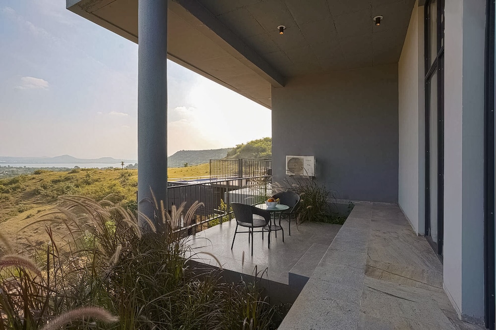 Wabi Sabi Resort 49/50