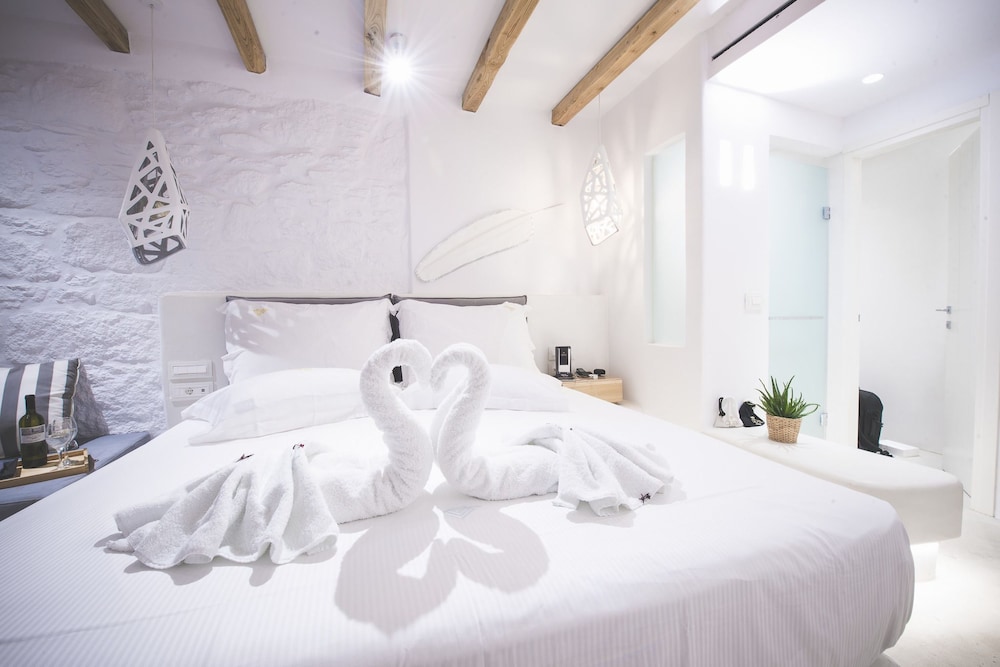 Olvos Luxury Suites Mykonos 11/73