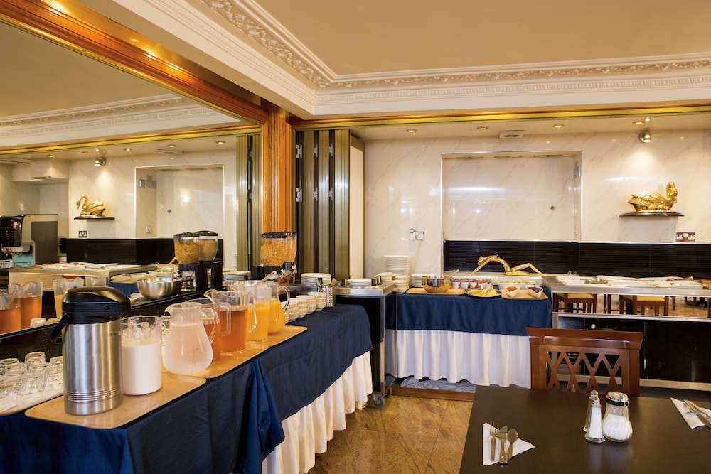 Westpoint Hotel 41/50