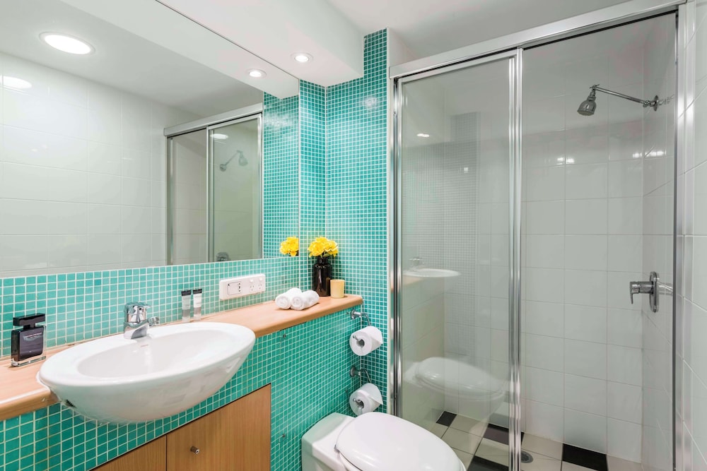 Oaks the Entrance Waterfront Suites 66/71