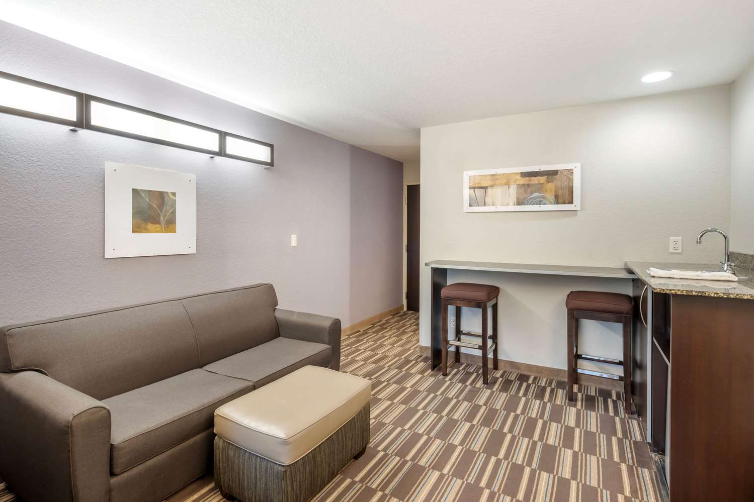 Microtel Inn and Suites by Wyndham Brooksville 29/53