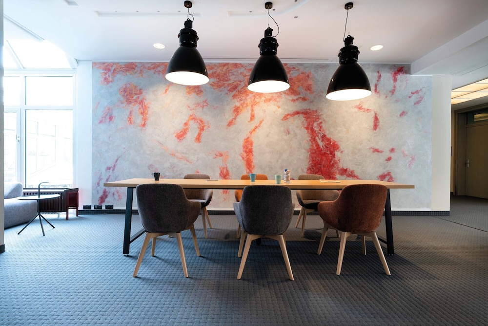 Sunday Hotel Bad Honnef 7/64