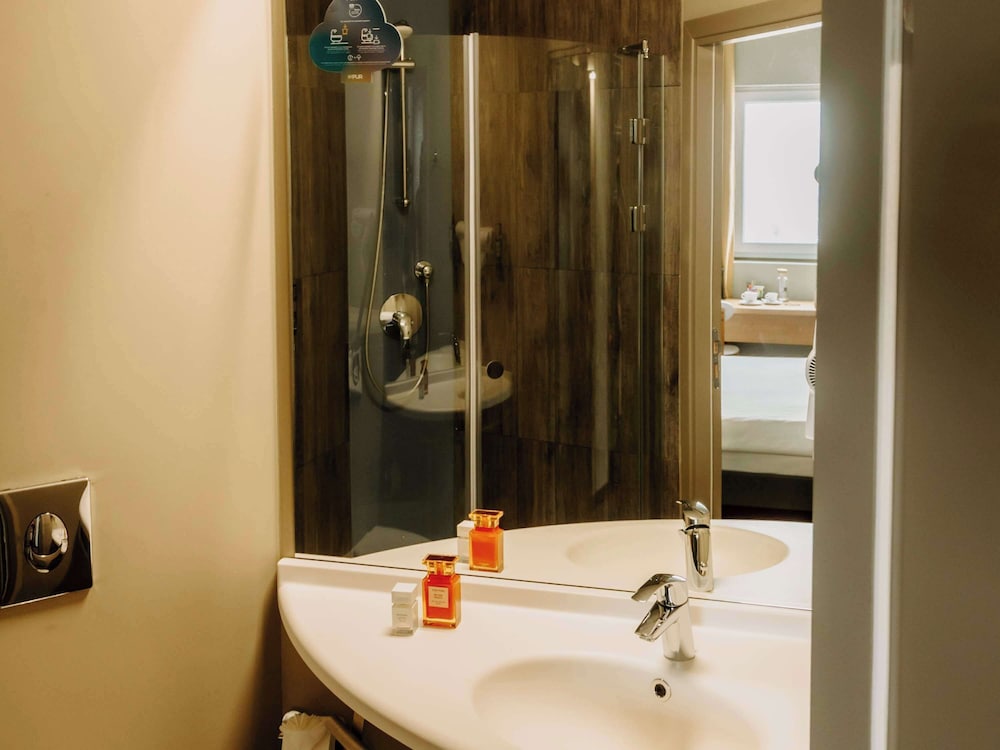 Ibis Sofia Airport Hotel 59/60