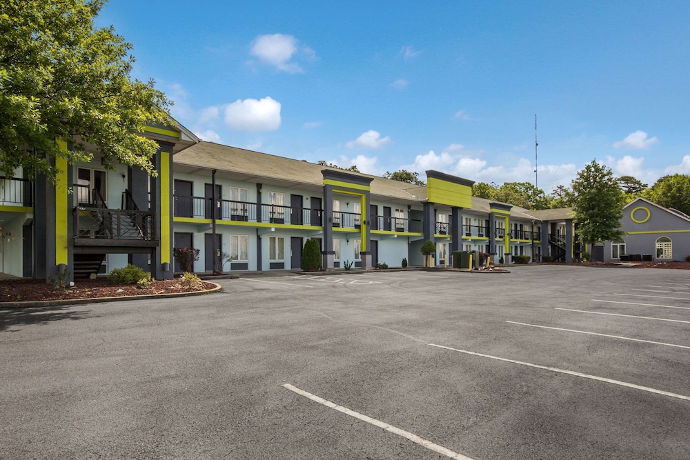 Quality Inn London North KY 37/44
