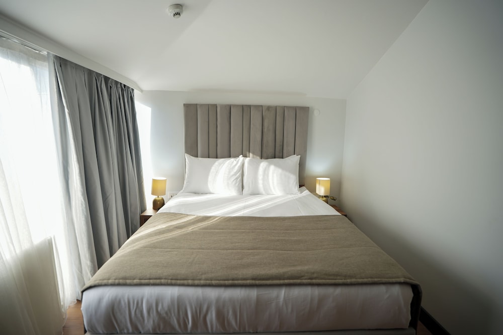 NEW MY WORLD HOTEL 13/50