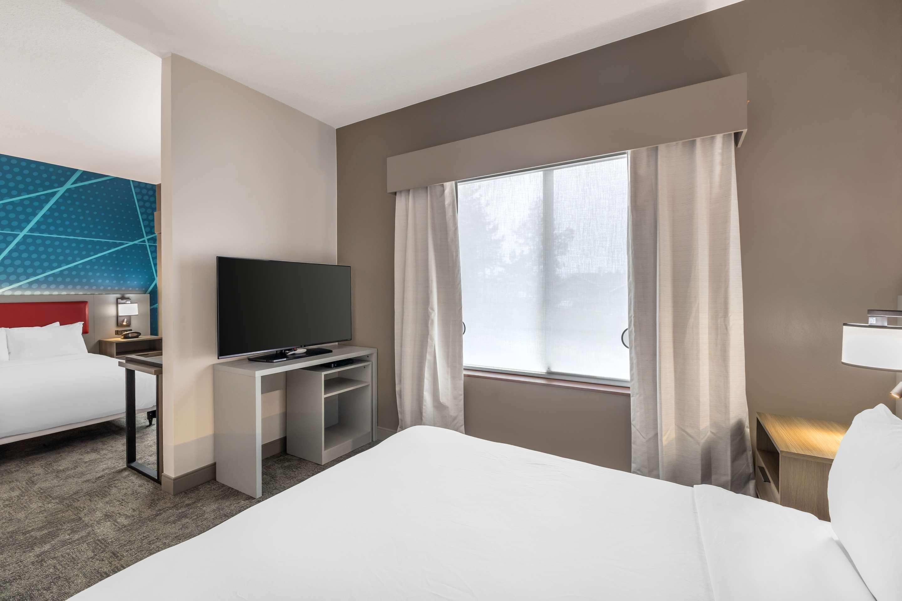 Suite, 2 Queen Beds, Accessible, City Express by Marriott Redmond Airport 3/4