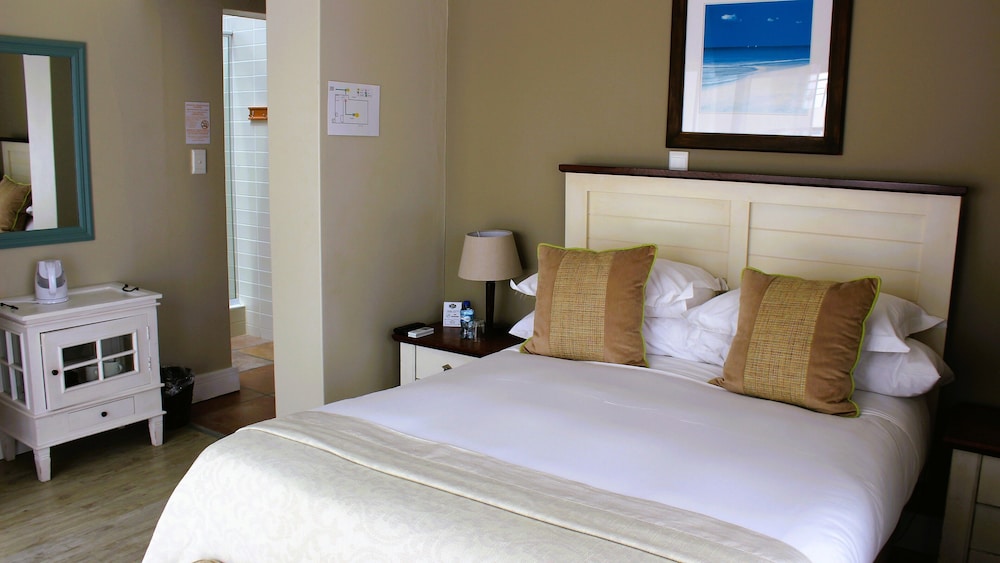 Atlantic Villa Boutique Guesthouse 12/71