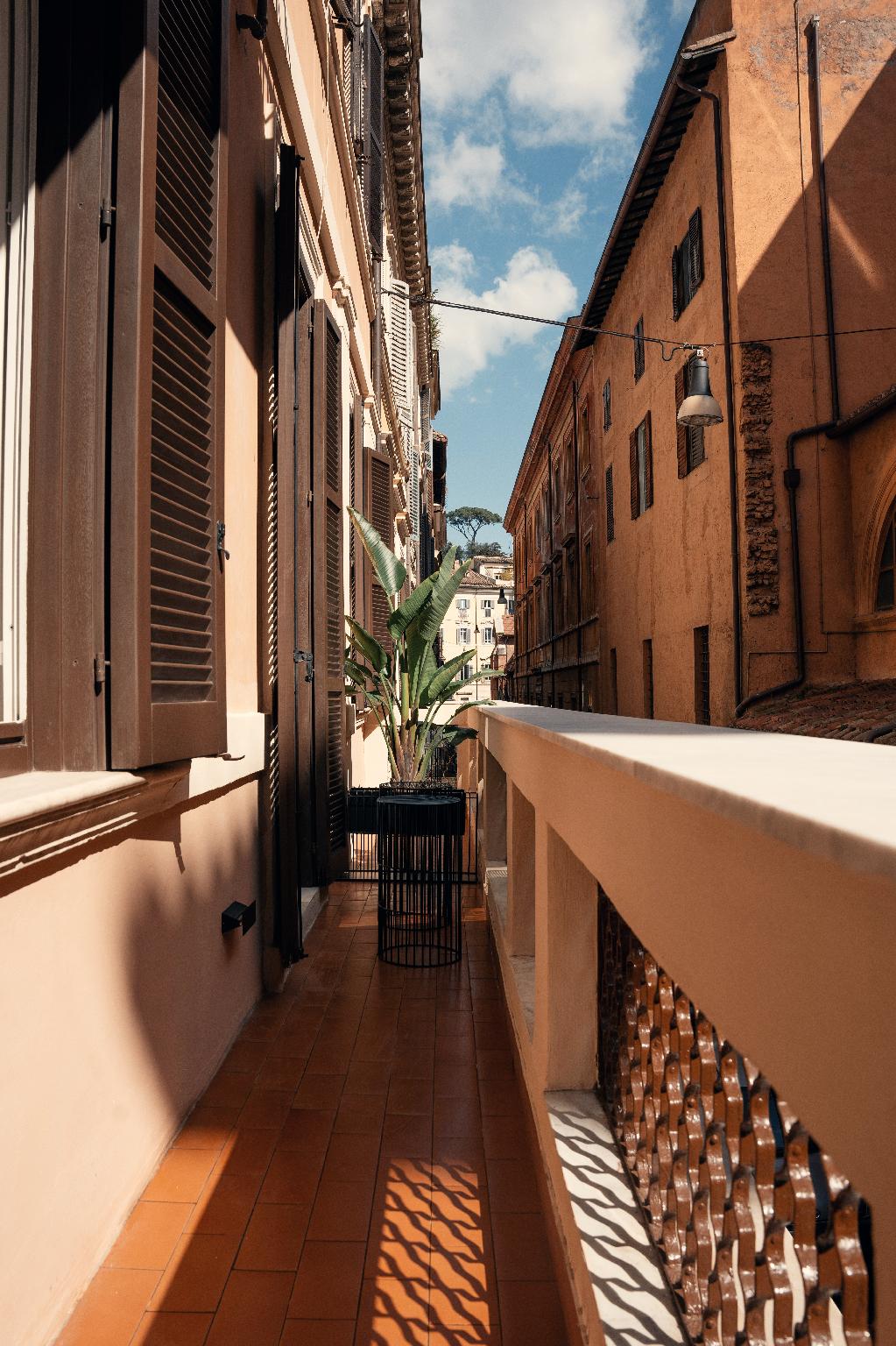 The Flow - Via Del Corso 15/22