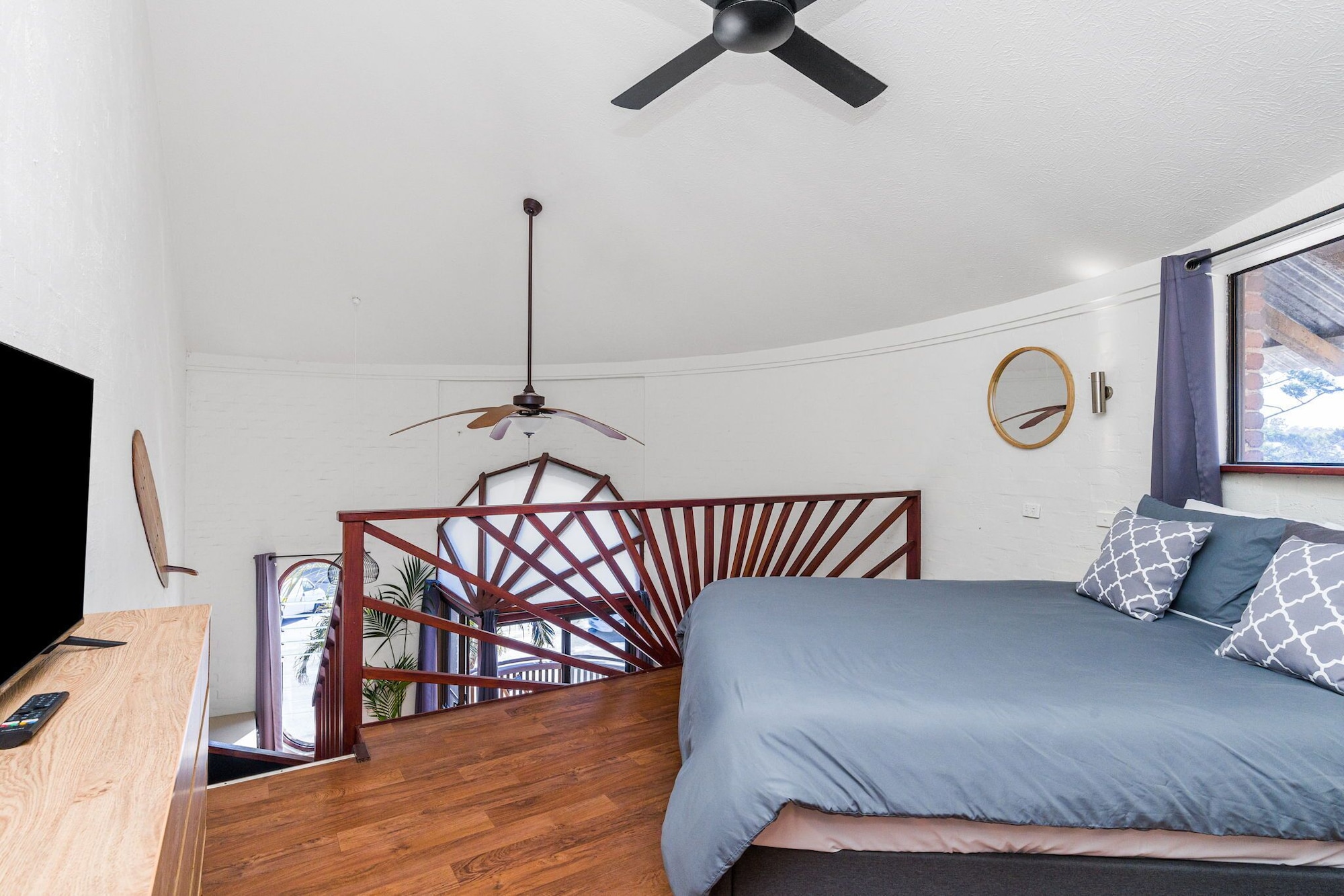 Spa, Suite, Queen Bed