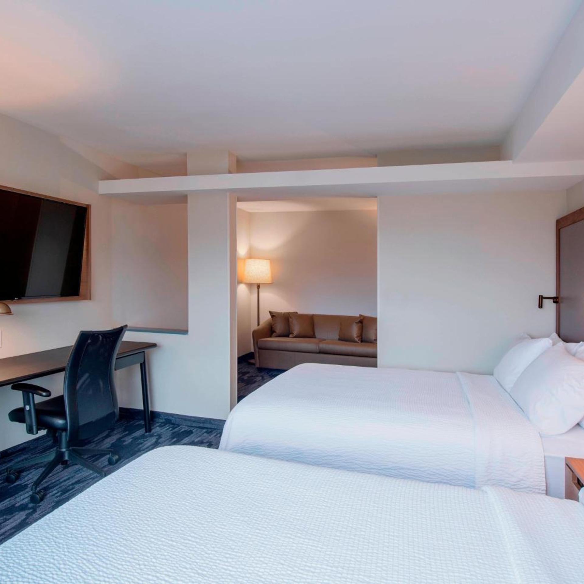 Room at Fairfield Inn And Suites Kelowna, KELOWNA