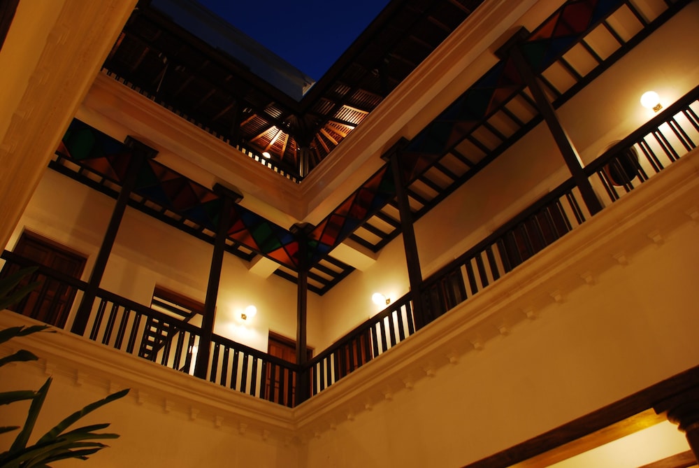 Maison Perumal Hotel & Restaurant CGH Earth in PONDICHERRY