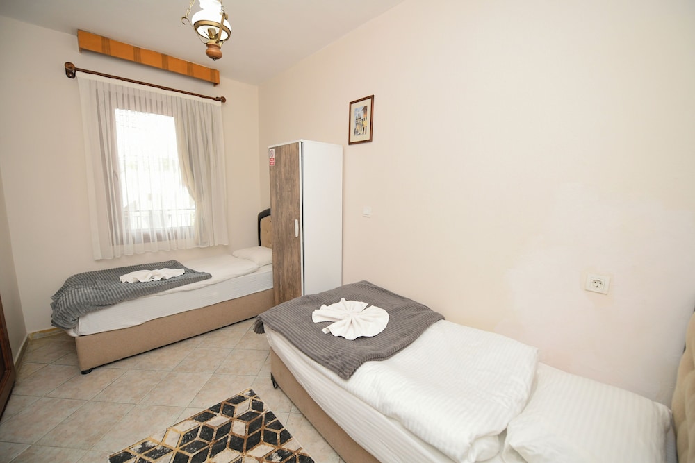 Anz Guesthouse 8/50