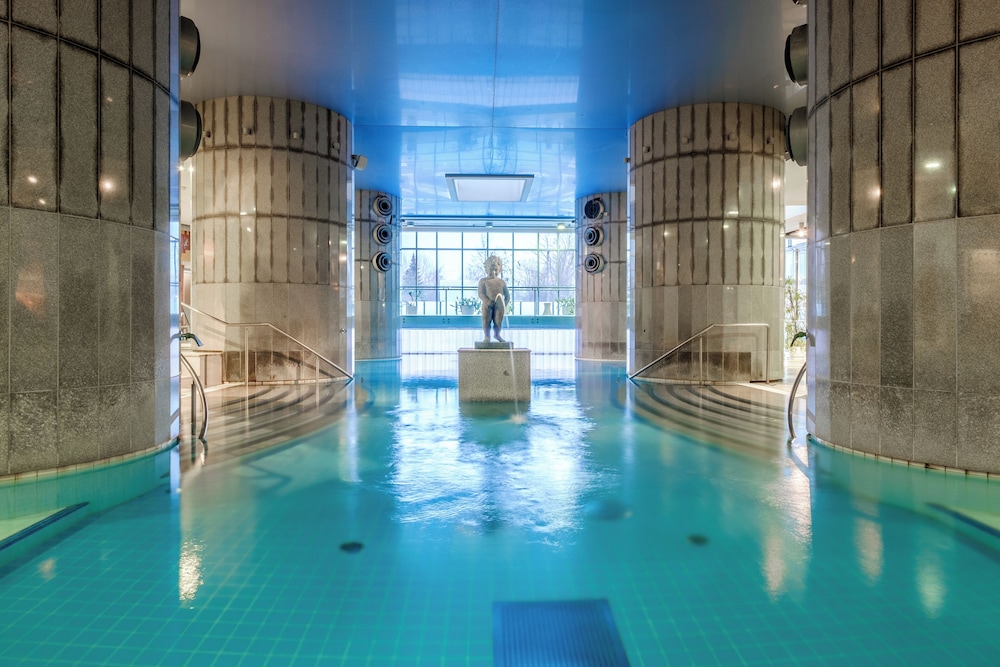 Tallink Express Hotel 34/68
