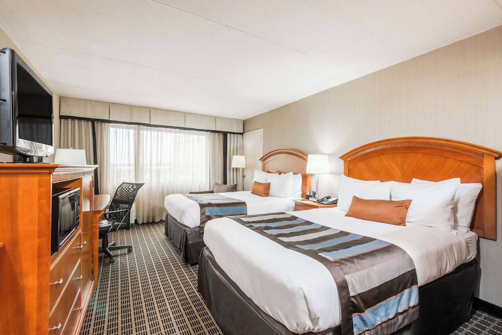 Wingate by Wyndham Springfield 26/60