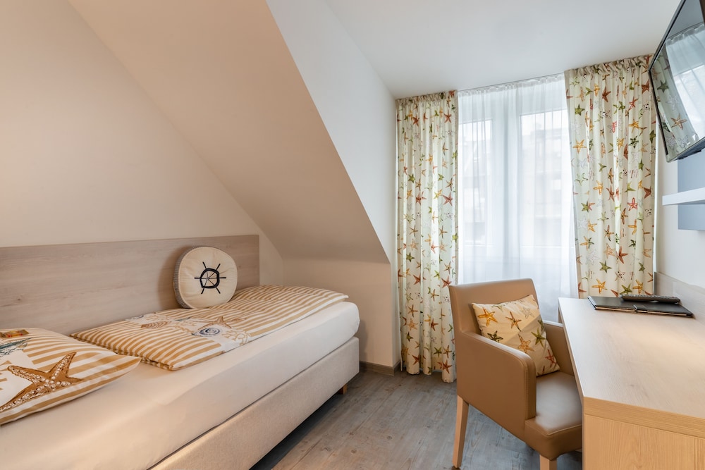 Hotel Arosa (Hotel Arosa Dusseldorf Oberkassel) 10/34