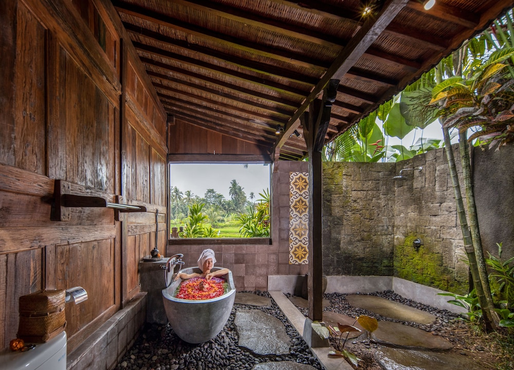 Madani Antique Villas 45/70