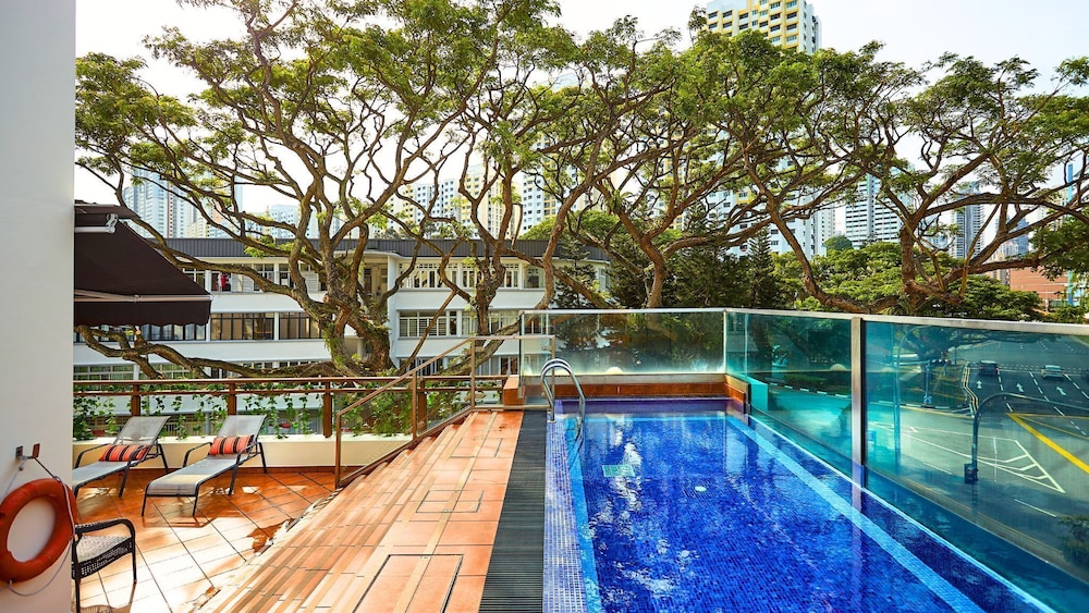 Nostalgia Hotel Singapore 50/64