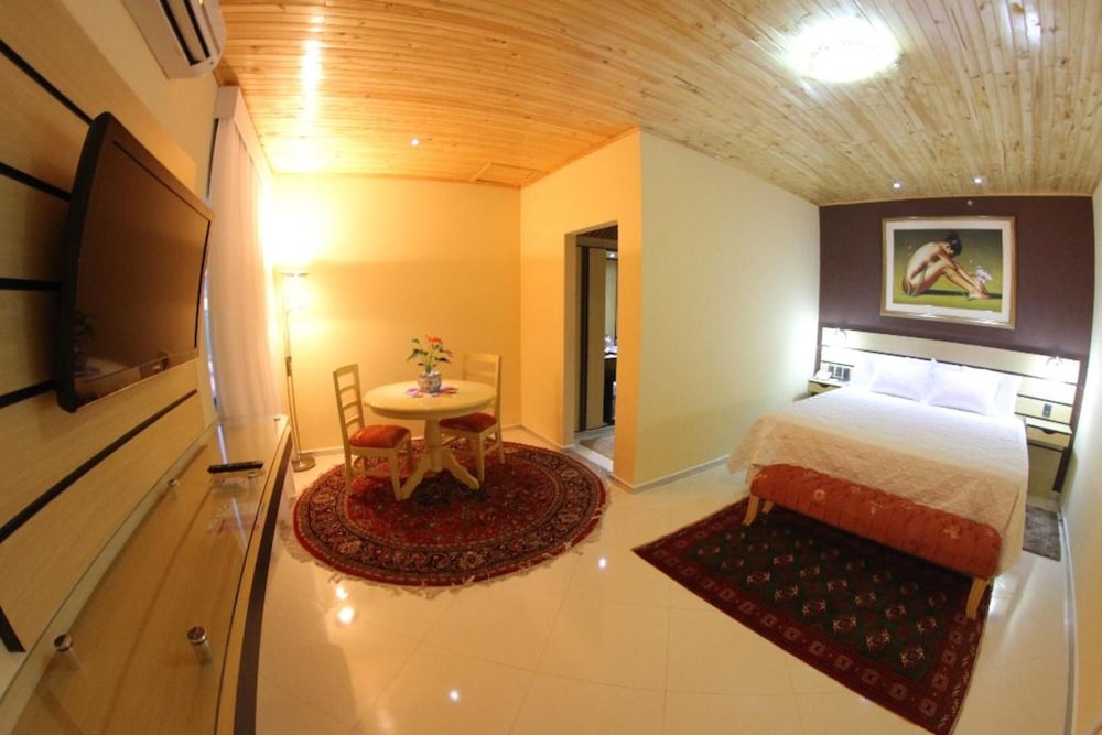 MARAMBAIA HOTEL 22/66