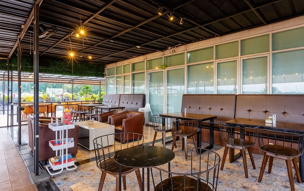 Fresh Hotel Sukabumi 29/35