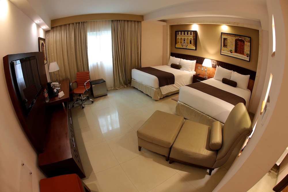 WYNDHAM MERIDA 38/58