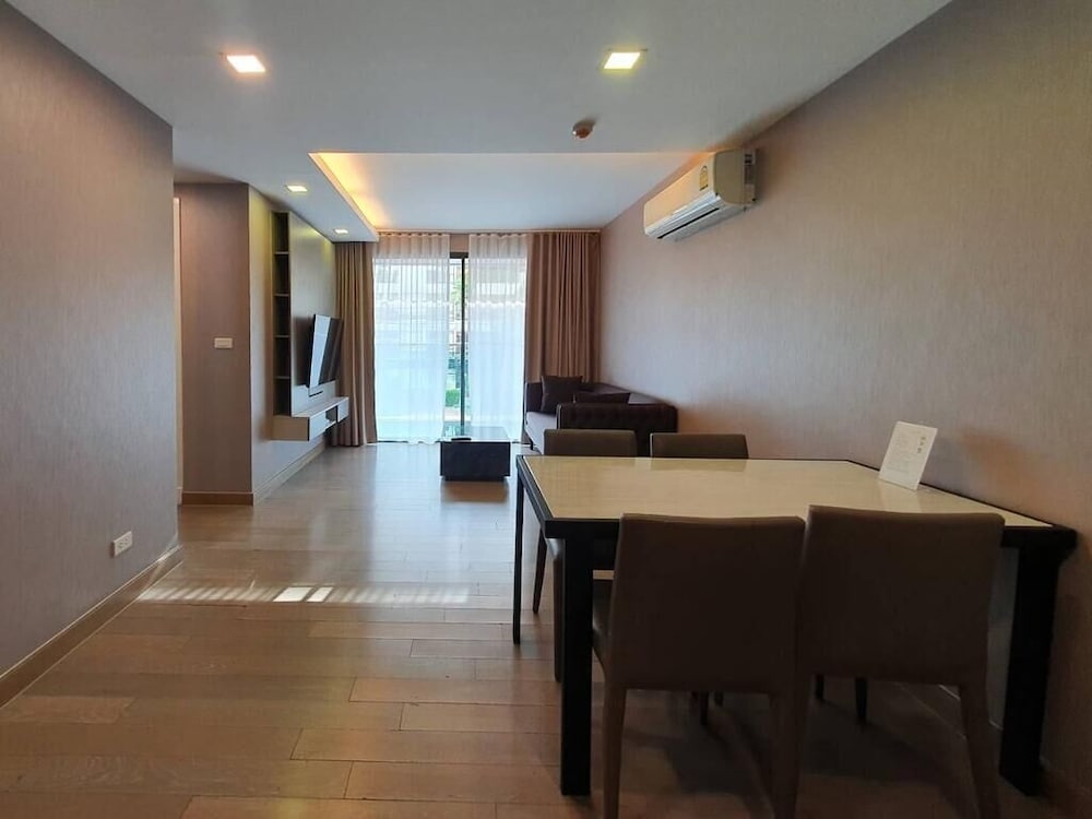 Dazzle Residence 29/47