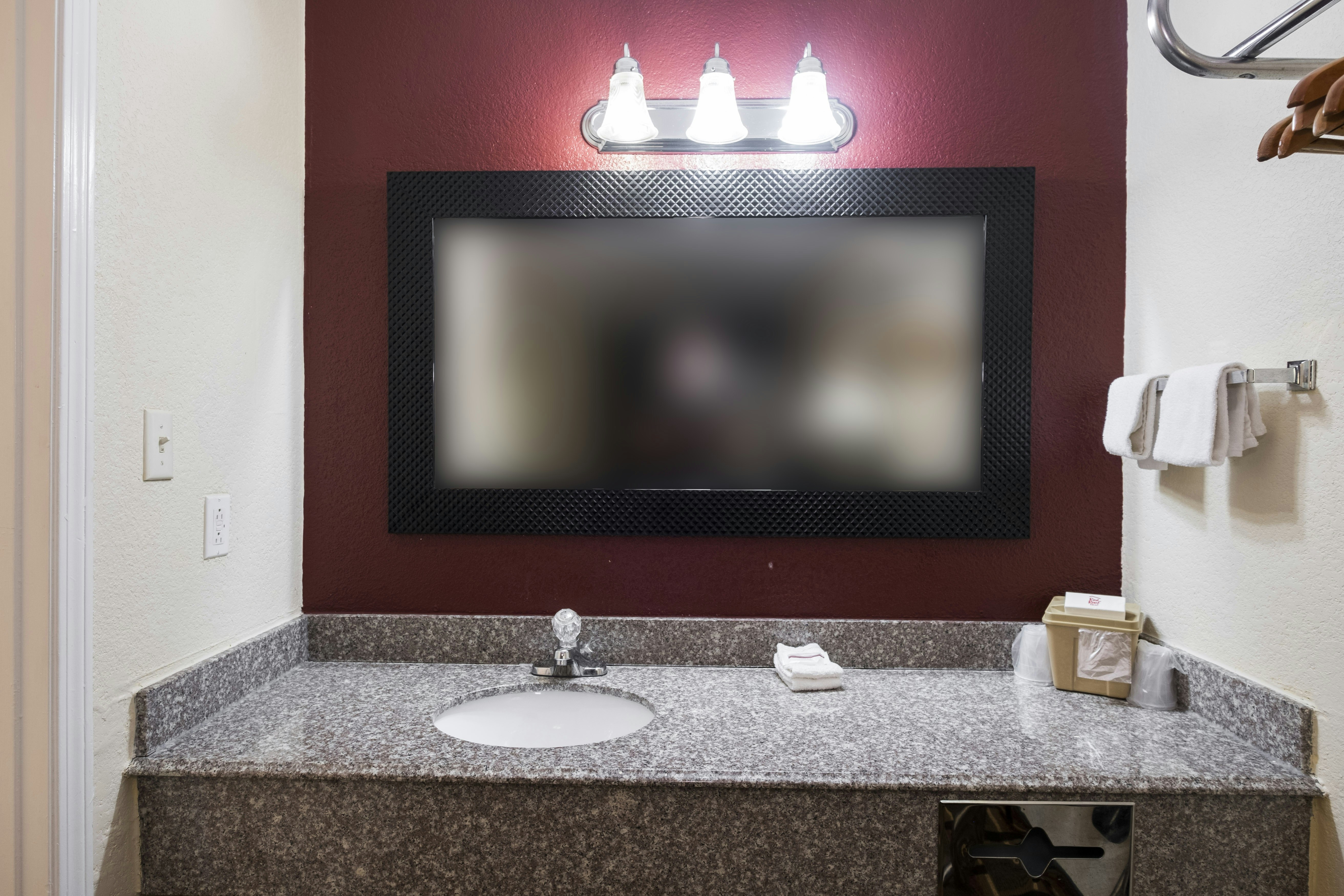غرفة قياسية بسريرين مزدوجين، Red Roof Inn Mobile Midtown 9/9