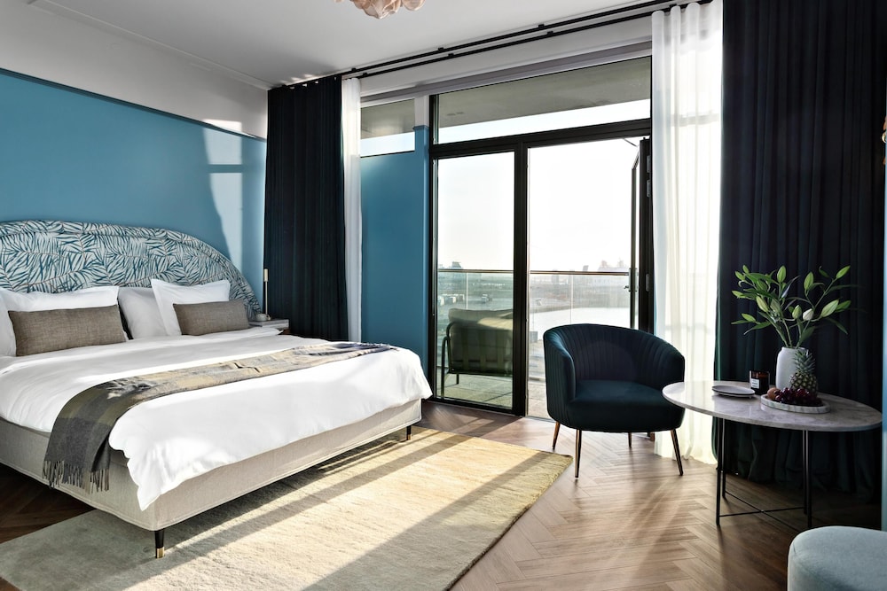 Willow, WorldHotels Crafted 14/48