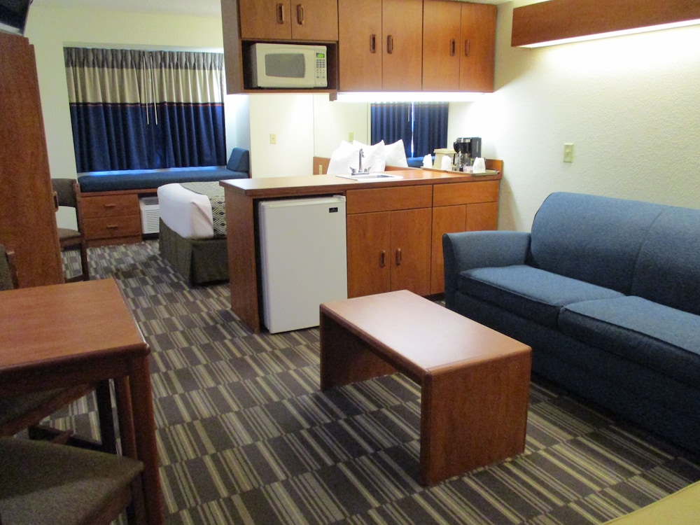 Microtel Inn Suites By Wyndham Inver Grove Heights Minneap 34/50