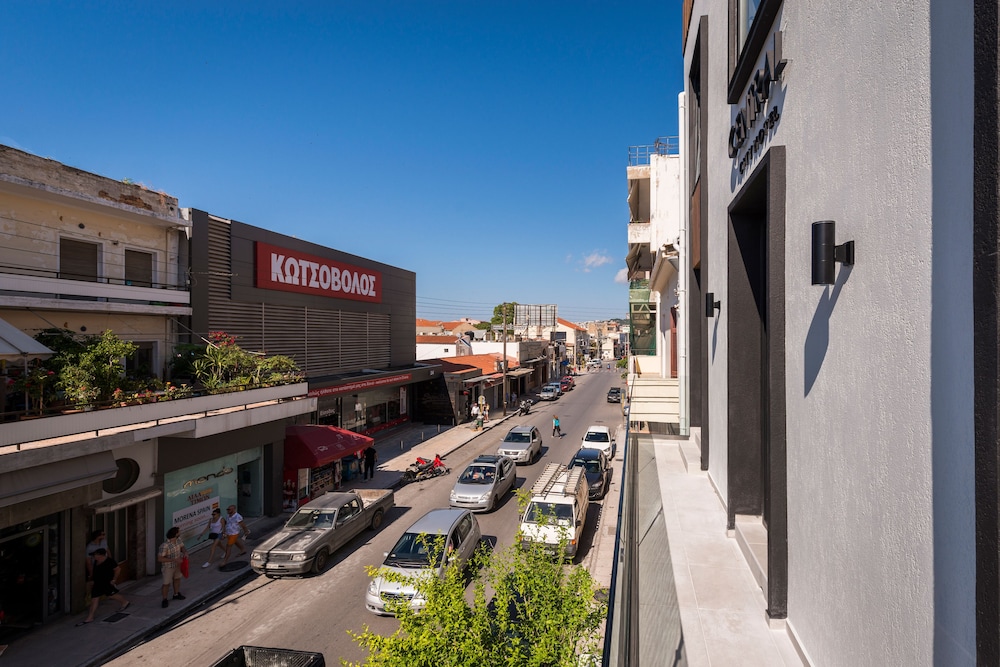 Central City Hotel 40/50