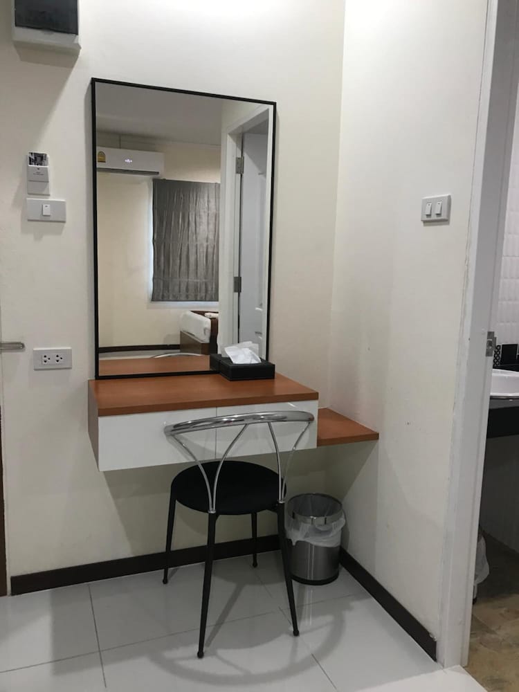 Ttt Hotel 46/48