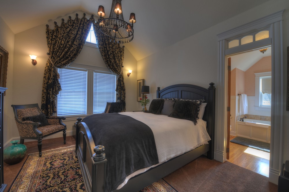 The Victoria B & B 11/71