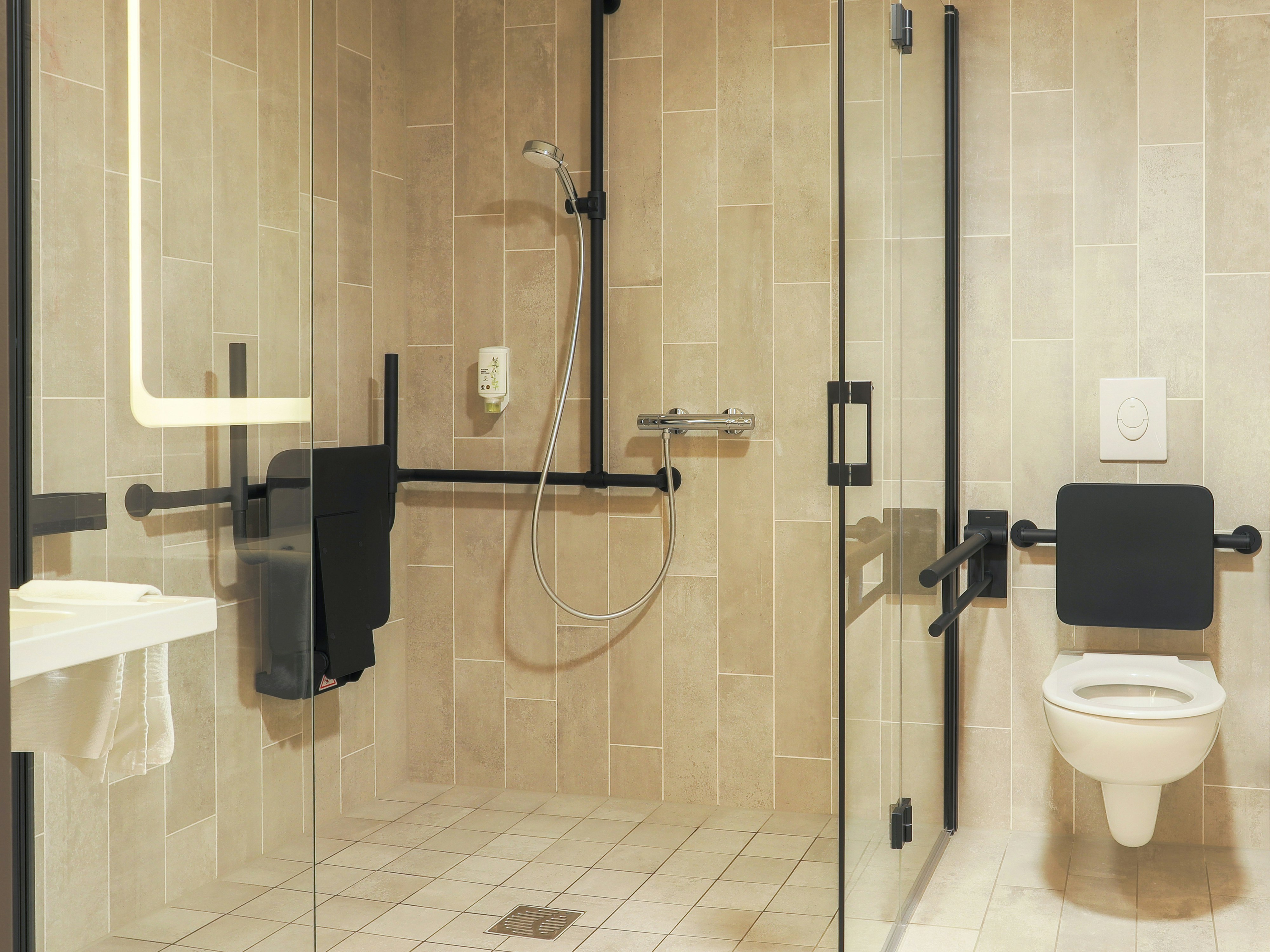 B&B HOTEL Bruchsal-Karlsdorf 23/23