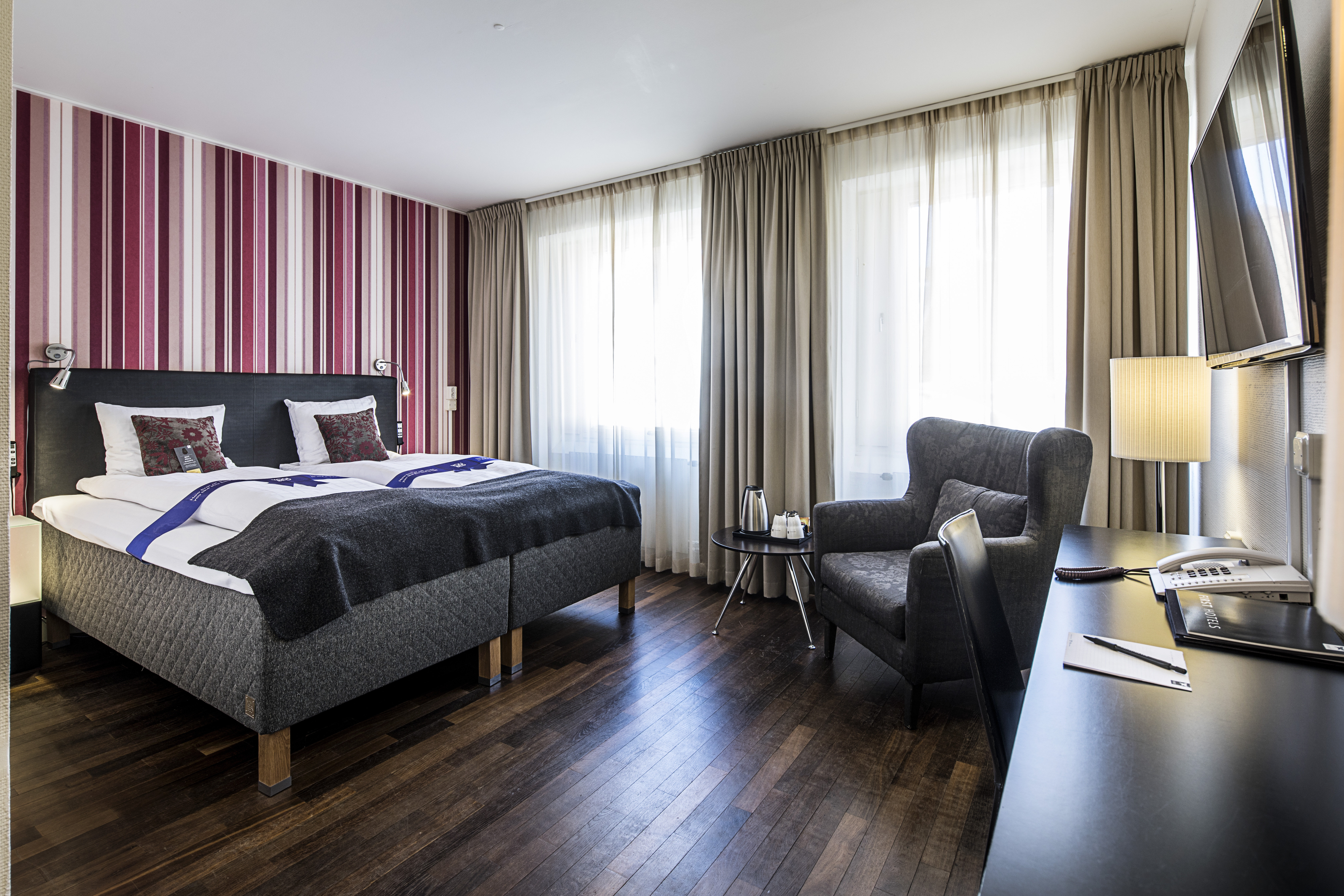 Smart, First Smart, Double Bed