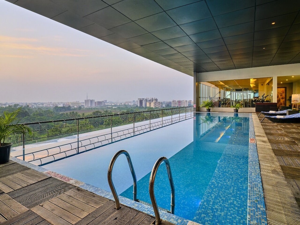 Hotel Sayaji Raipur 33/73