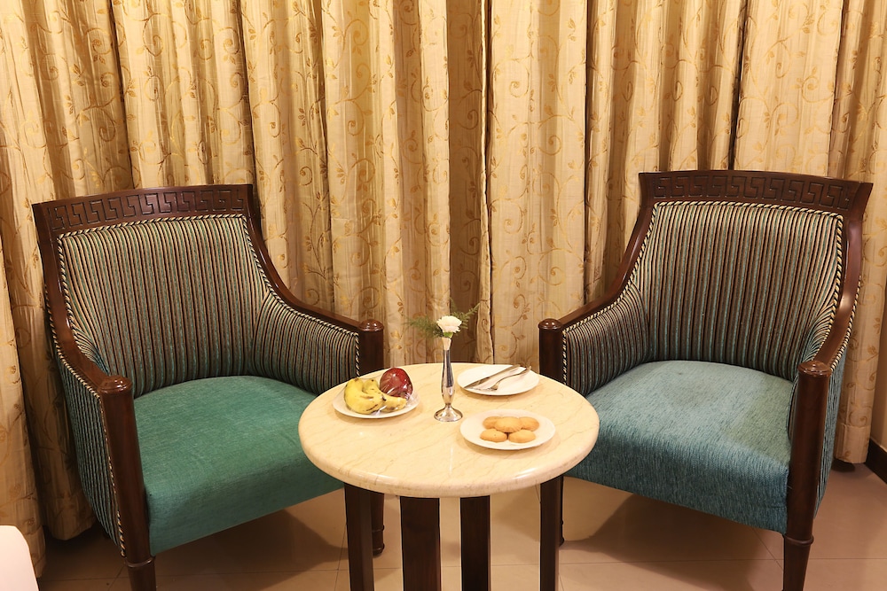 The Pamposh New Delhi 38/49
