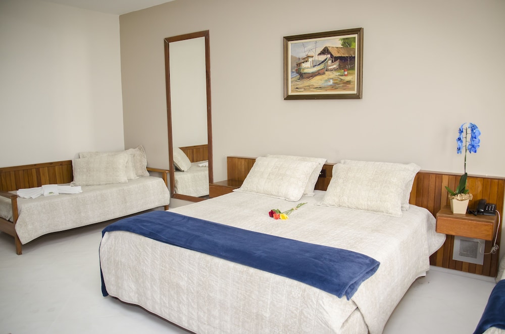 Strand Hotel 8/50