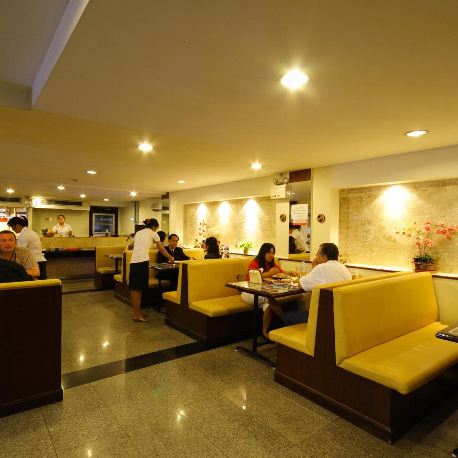 GRAND BUSINESS INN 30/52