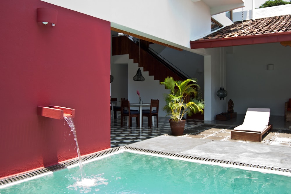 Los Patios Hotel 8/43