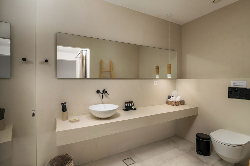 Arco Solium Suites 47/48